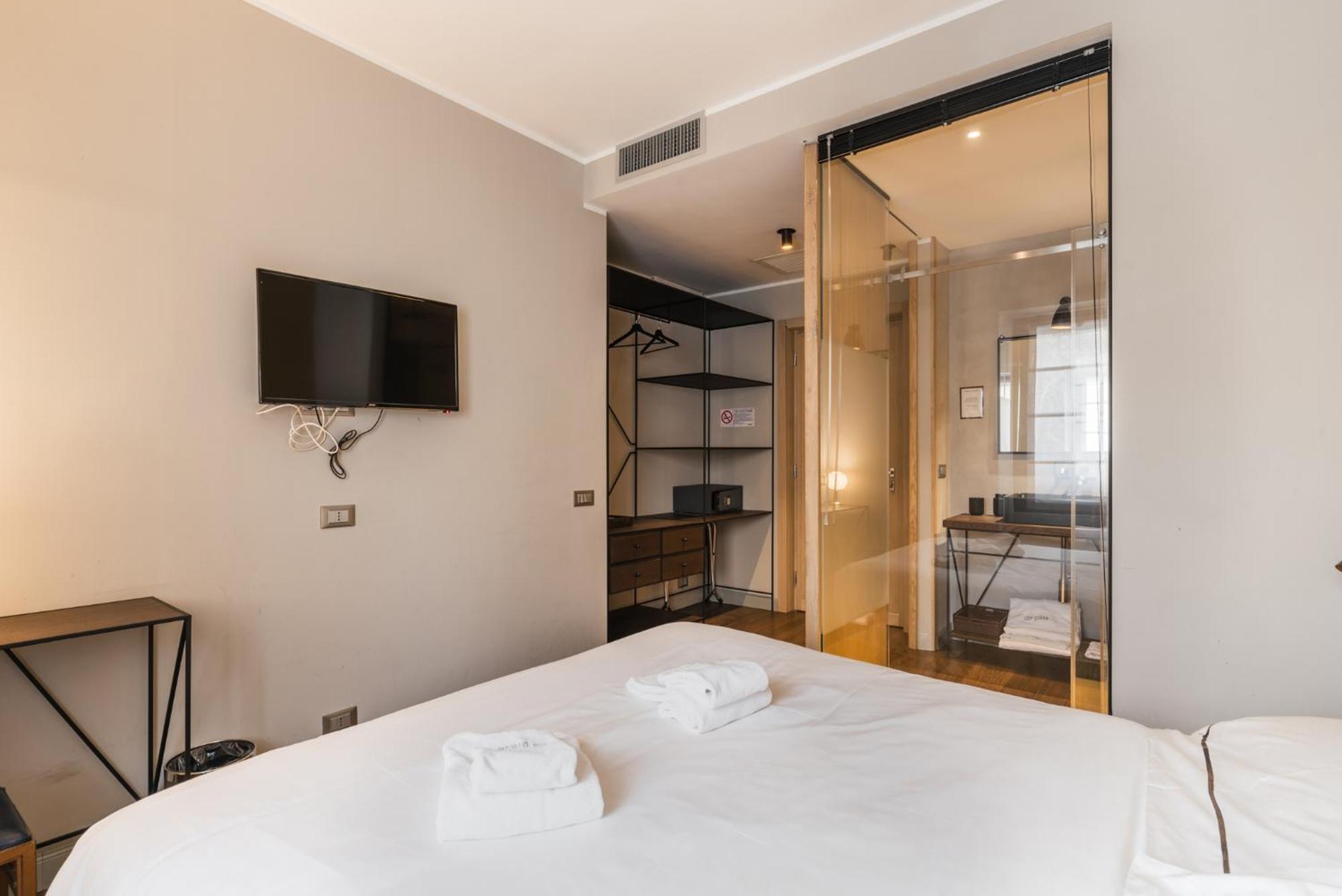 The Place Rome Bagian luar foto